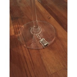 8 marques verres à accrocher au pied du verre